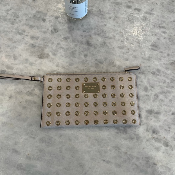 Michael Kors wallet wristlet - Picture 2 of 7